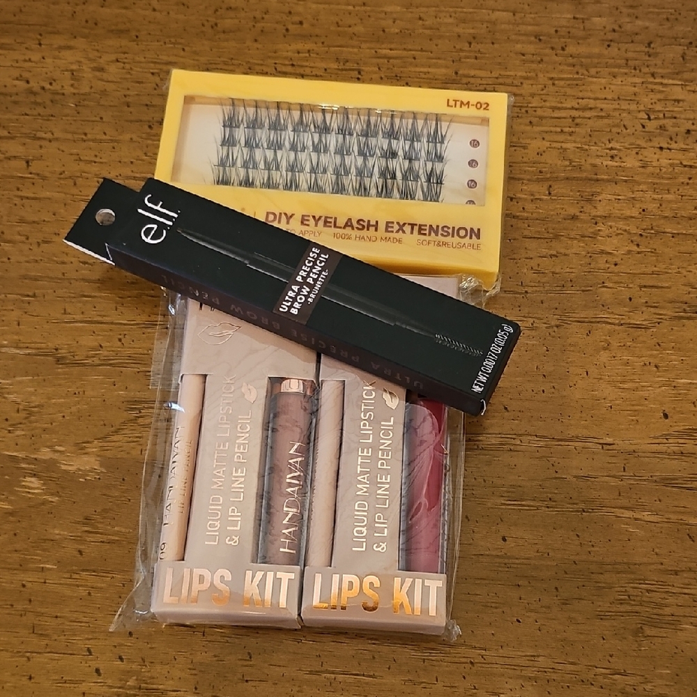ELF Lip Kit with DIY Eyelash Extension Set